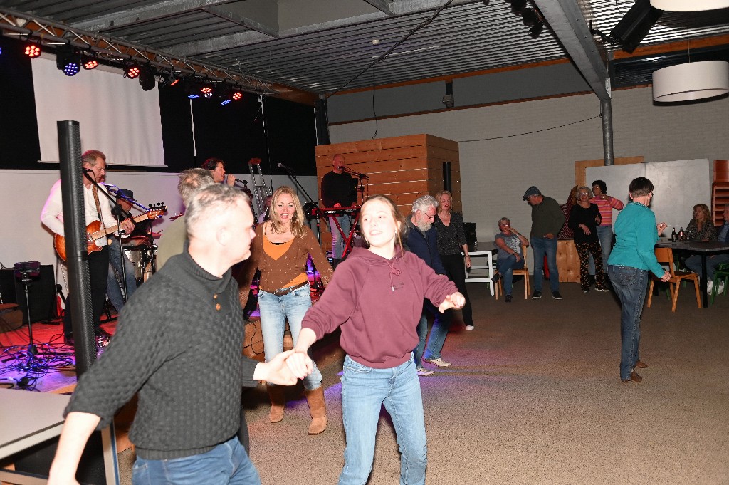 ../Images/Bus club meeting voorjaar 2023 104.jpg